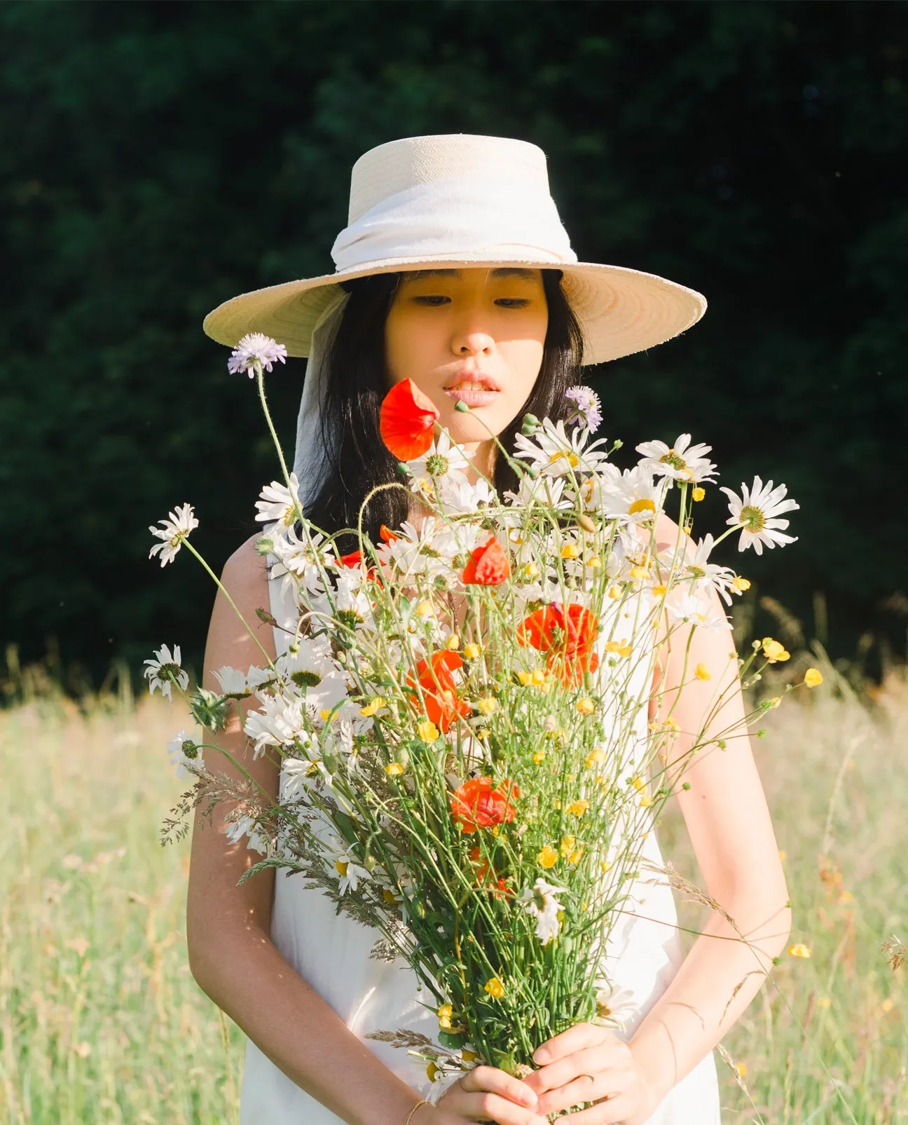Wide Brim Hat With Off White Tie